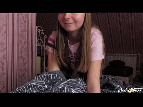 ❤️ Blondie анын BFF анын терең соруп жана анын оозуна сперма алат ️❌ Секс видео ky.rex-porn-com.ru ❤